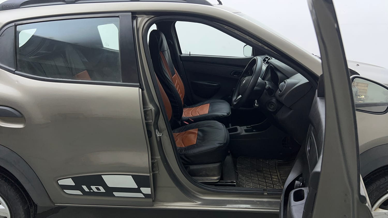 Used 2017 Renault Kwid 1.0 RXL AMT Petrol Automatic interior RIGHT SIDE FRONT DOOR CABIN VIEW