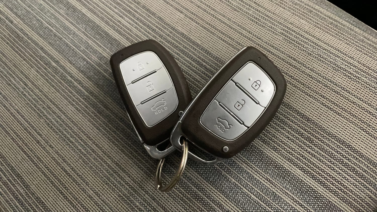 Used 2022 Hyundai Aura SX Plus 1.2 AMT Petrol Petrol Automatic extra CAR KEY VIEW