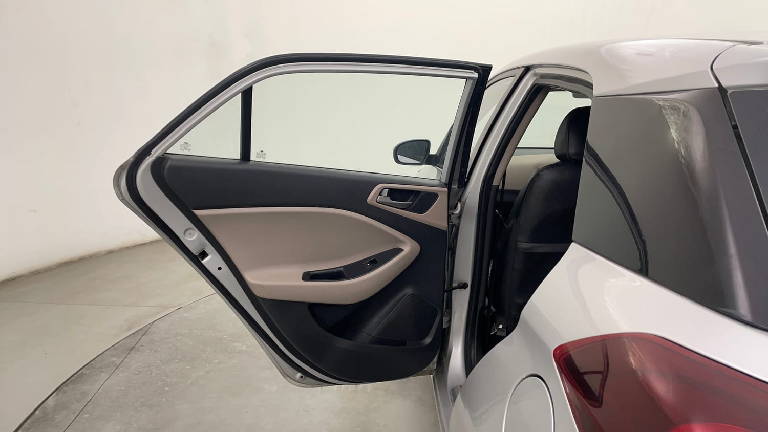 Used 2018 Hyundai Elite i20 Asta 1.4 CRDI Diesel Manual interior LEFT REAR DOOR OPEN VIEW