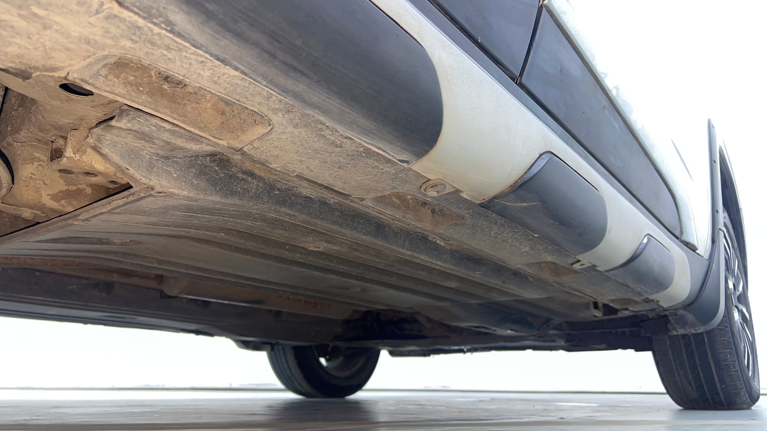 Used 2021 maruti-suzuki Vitara Brezza LXi Petrol Manual extra REAR RIGHT UNDERBODY VIEW