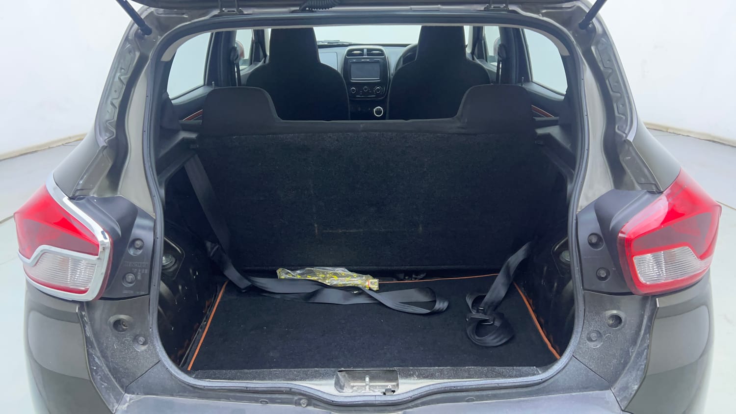 Used 2018 Renault Kwid CLIMBER 1.0 AMT Petrol Automatic interior DICKY INSIDE VIEW