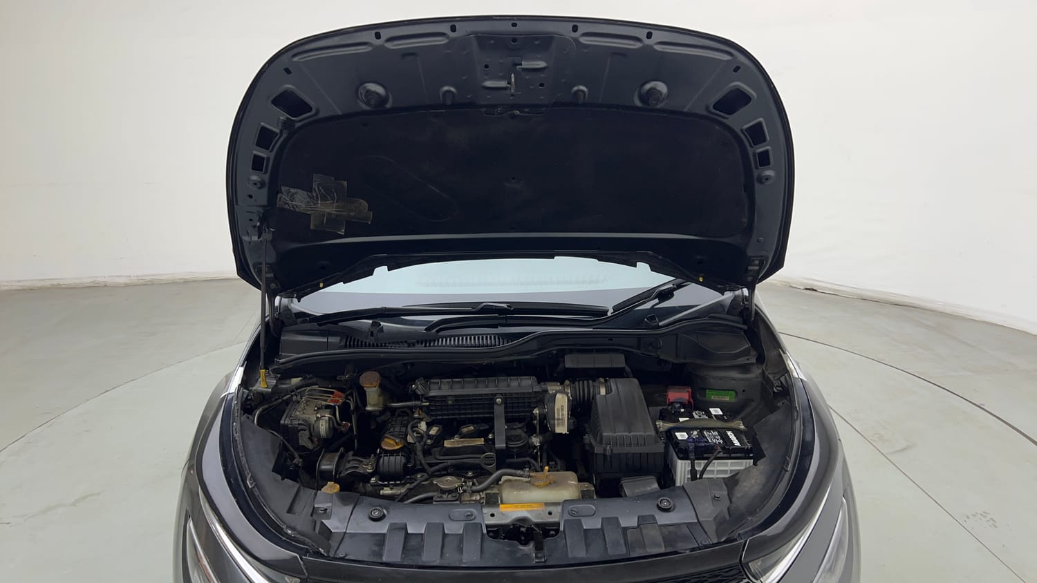 Used 2024 Tata Altroz XZ Petrol Petrol Manual engine ENGINE & BONNET OPEN FRONT VIEW
