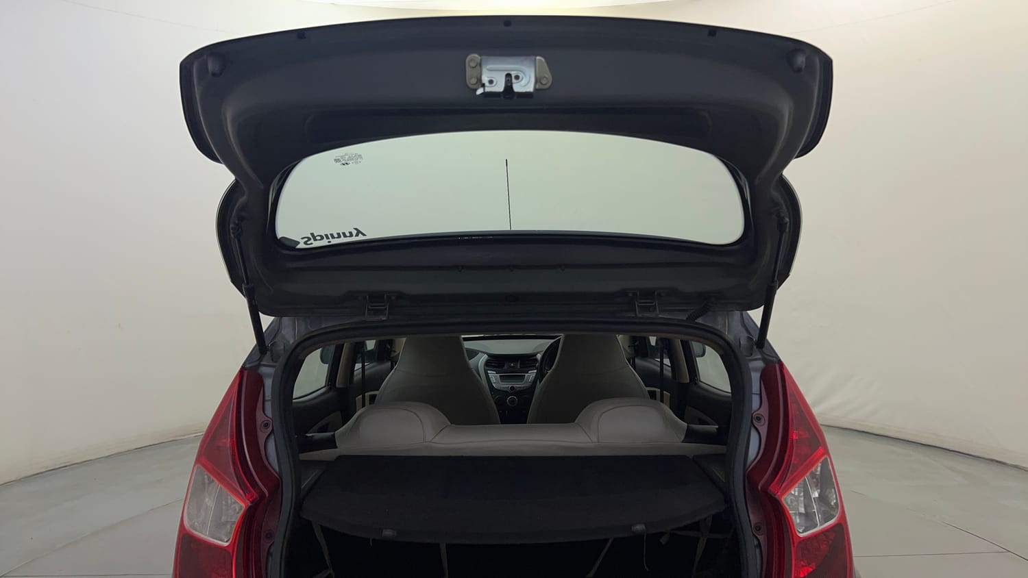 Used 2017 hyundai Eon Magna+ (O) Petrol Manual interior DICKY DOOR OPEN VIEW