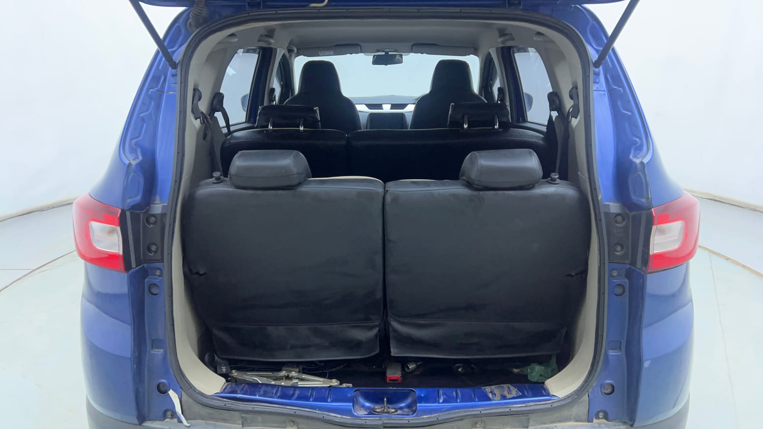 Used 2020 Renault Triber RXZ EASY-R AMT Petrol Automatic interior DICKY INSIDE VIEW
