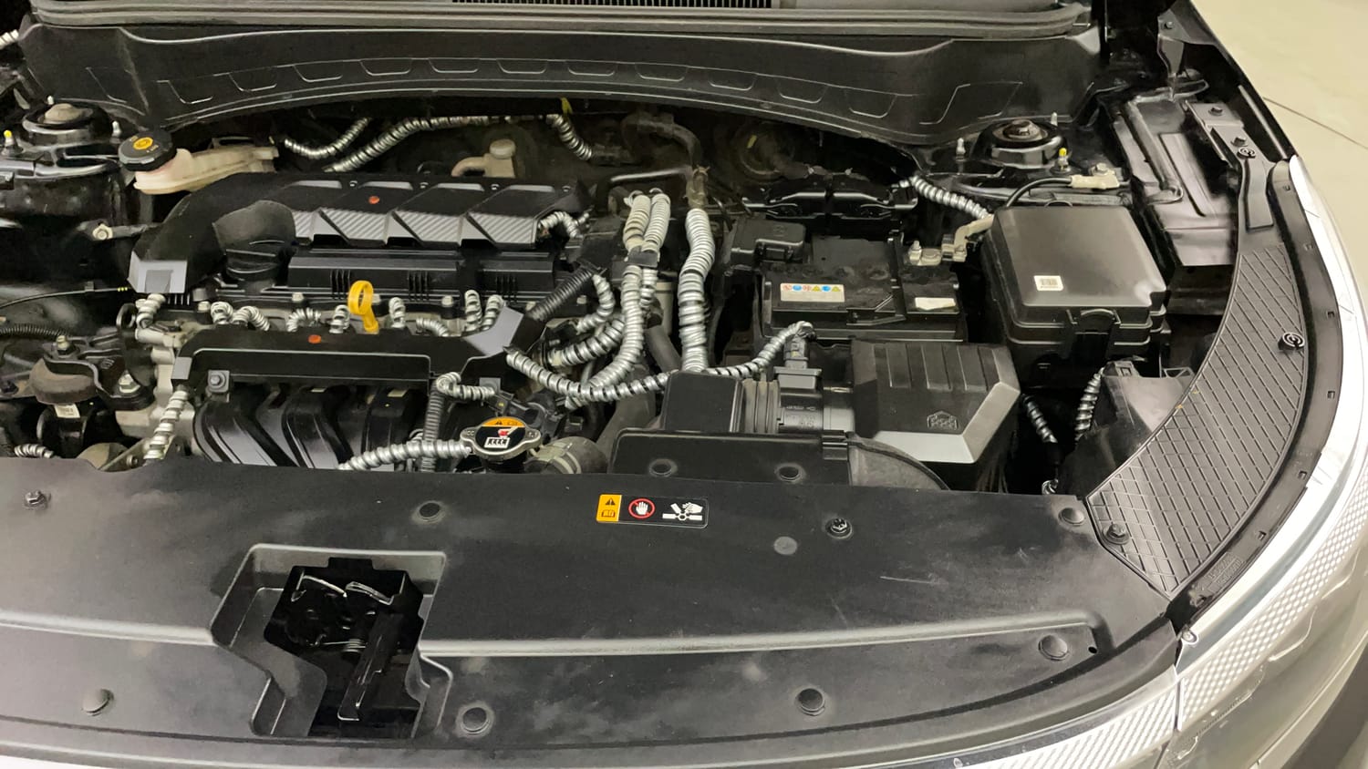 Used 2023 Kia Seltos HTX 1.5 Petrol Manual engine ENGINE LEFT SIDE VIEW
