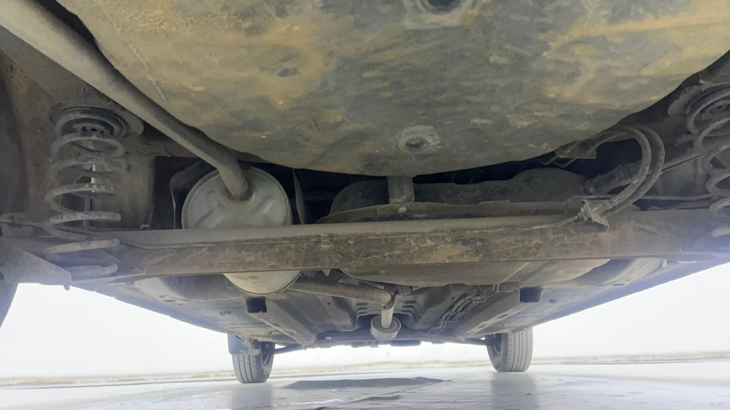 Used 2017 Renault Kwid RXL Petrol Manual extra REAR UNDERBODY VIEW (TAKEN FROM REAR)