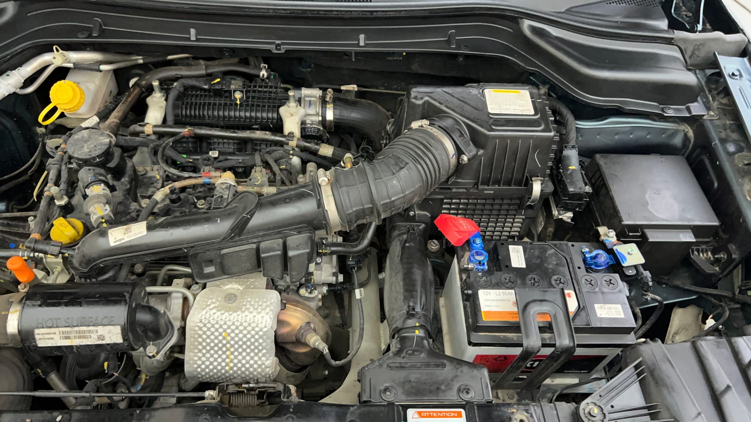 Used 2023 Mahindra XUV 300 W4 1.2 Petrol Petrol Manual engine ENGINE LEFT SIDE VIEW