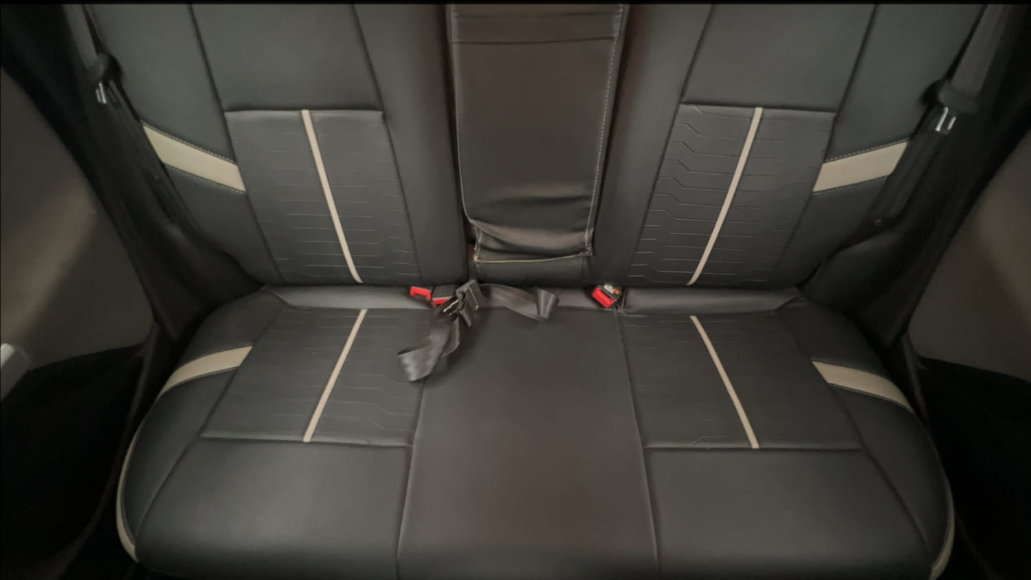 Used 2021 Nissan Magnite XV Petrol Manual interior REAR SEAT CONDITION VIEW