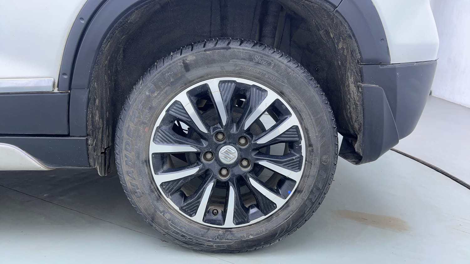 Used 2021 maruti-suzuki Vitara Brezza LXi Petrol Manual tyres LEFT REAR TYRE RIM VIEW
