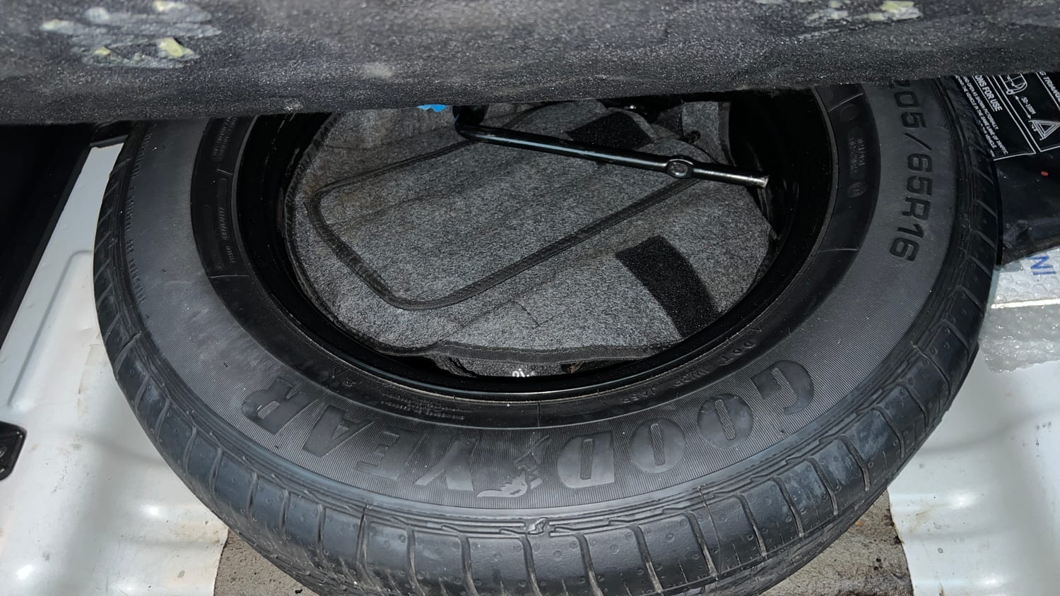 Used 2023 Kia Seltos HTX 1.5 Petrol Manual tyres SPARE TYRE VIEW