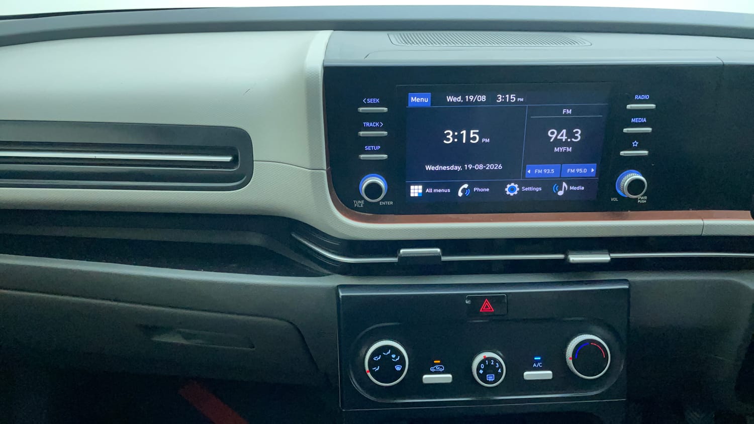 Used 2024 Hyundai Creta 1.5 MPi Petrol MT S Petrol Manual interior MUSIC SYSTEM & AC CONTROL VIEW