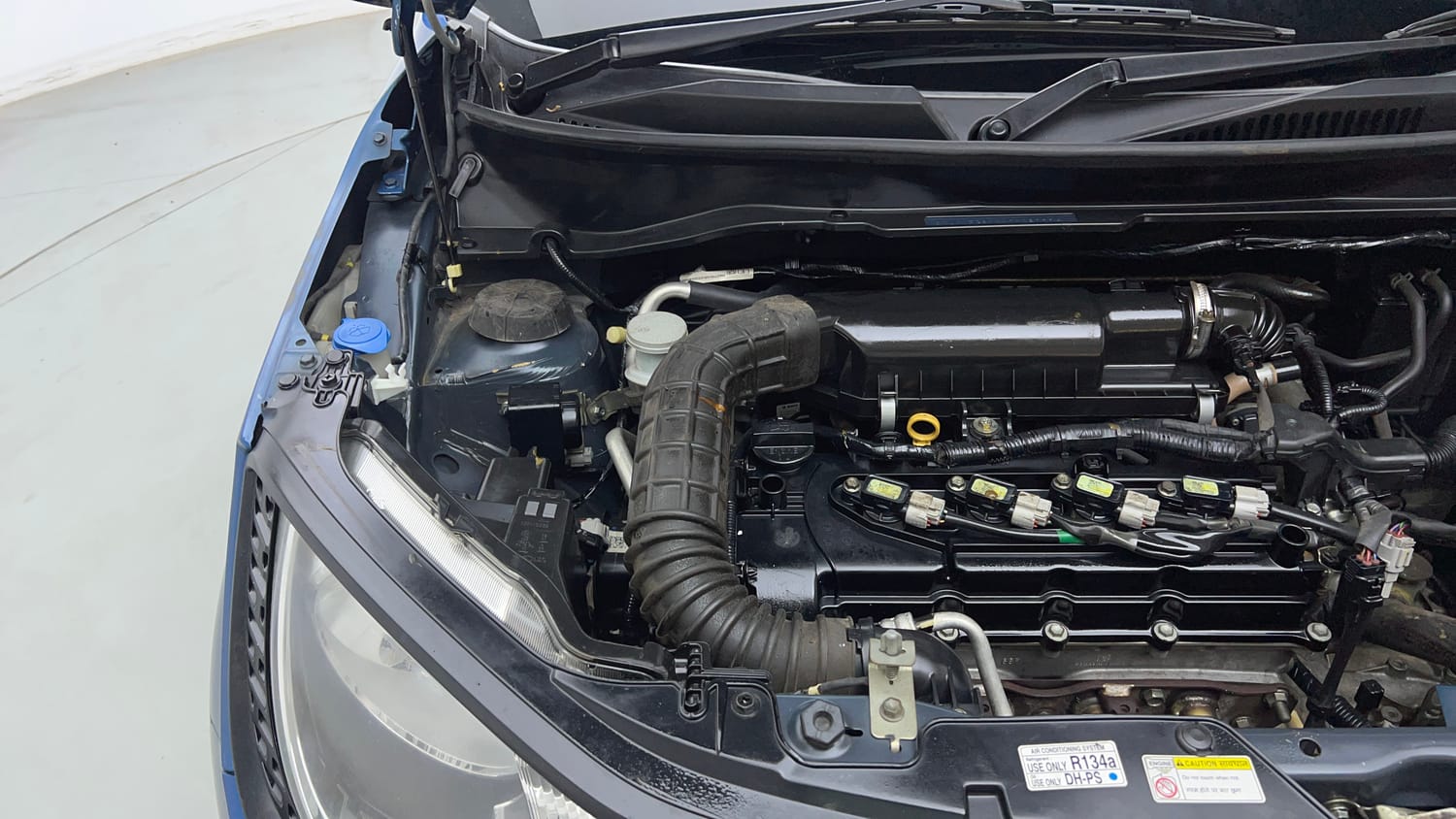 Used 2019 Maruti Suzuki Ignis Delta 1.2 MT Petrol Manual engine ENGINE RIGHT SIDE VIEW