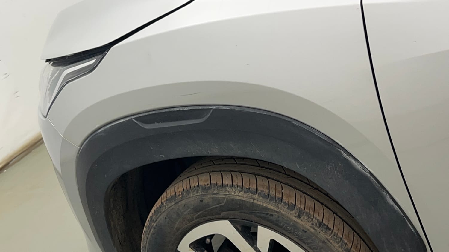 Used 2021 Nissan Magnite XV Petrol Manual dents MINOR SCRATCH