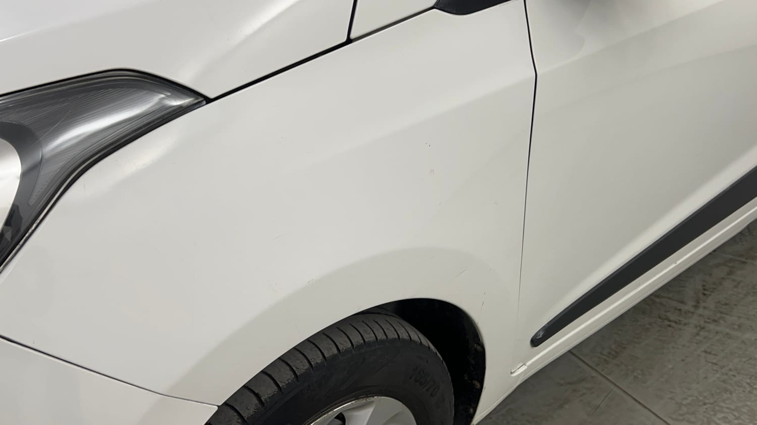 Used 2018 Hyundai Xcent SX 1.1 CRDi Diesel Manual dents MINOR SCRATCH