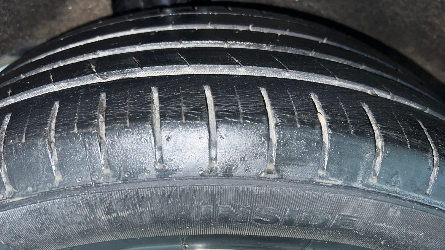 Used 2019 Maruti Suzuki Baleno Zeta Petrol Manual tyres RIGHT REAR TYRE TREAD VIEW