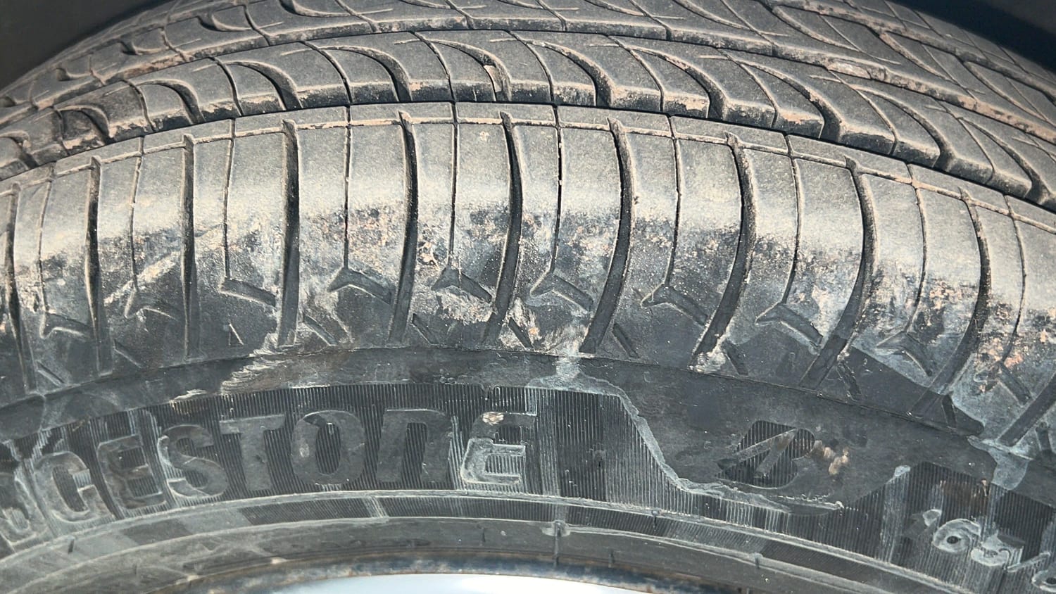 Used 2014 Maruti Suzuki Swift Dzire VXI Petrol Manual tyres RIGHT FRONT TYRE TREAD VIEW