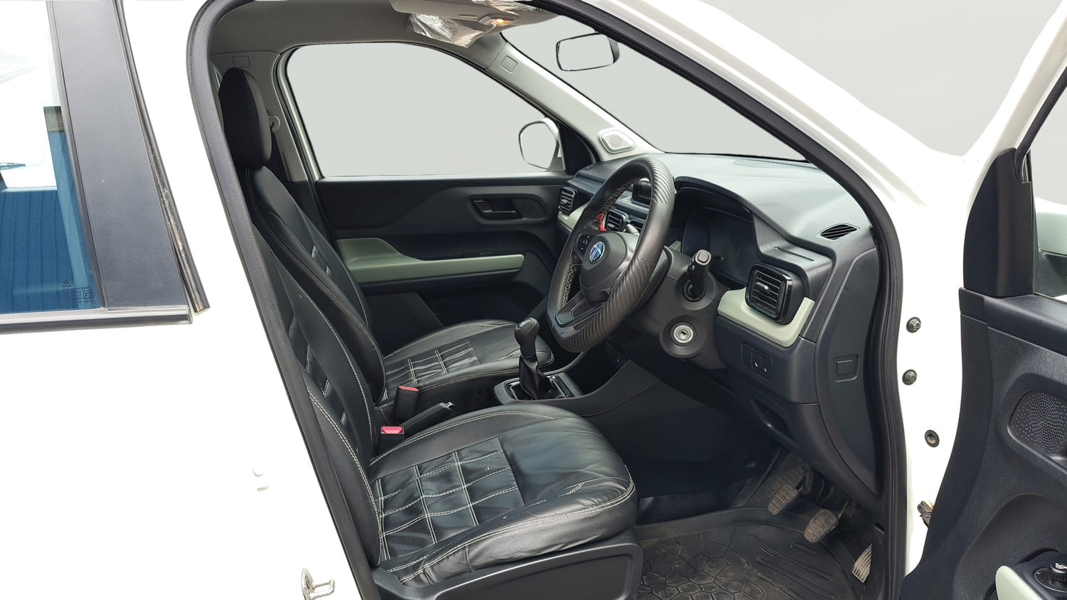 Used 2024 Tata Punch Adventure MT Petrol Manual interior RIGHT SIDE FRONT DOOR CABIN VIEW