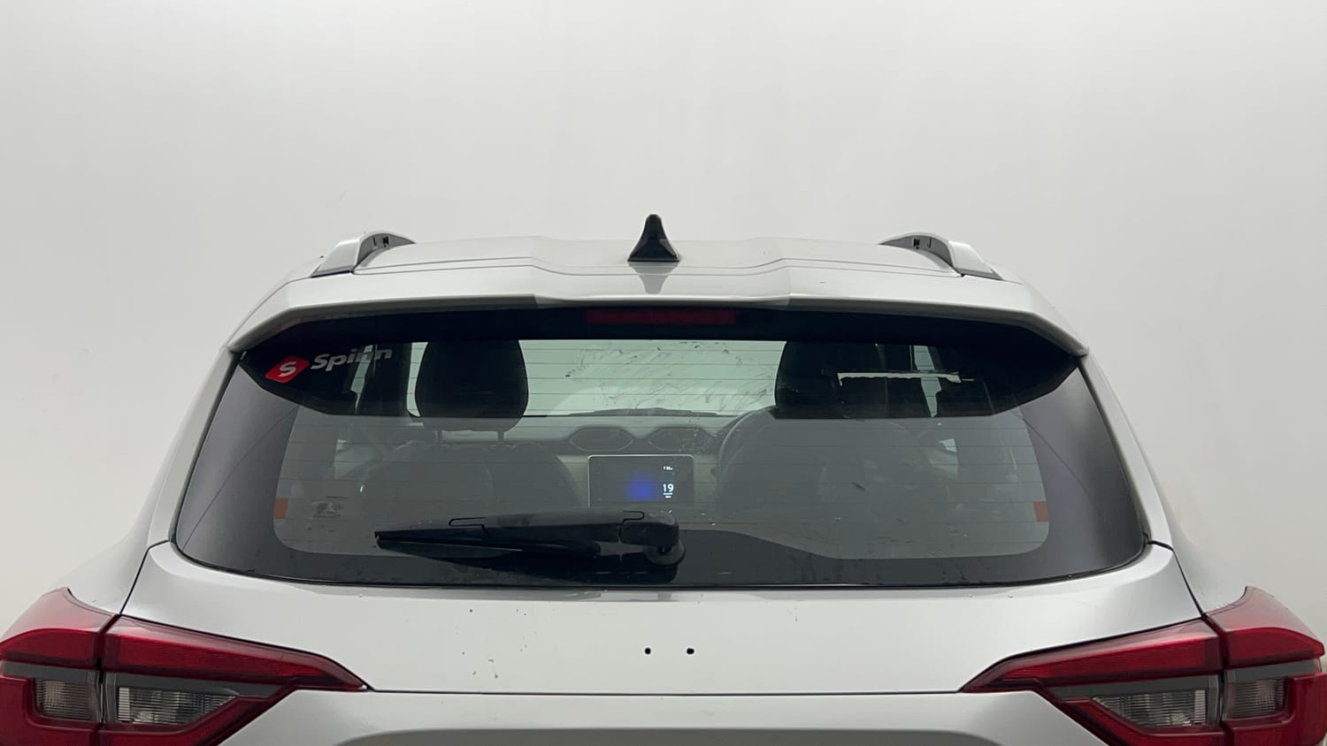 Used 2021 Nissan Magnite XV Petrol Manual exterior BACK WINDSHIELD VIEW