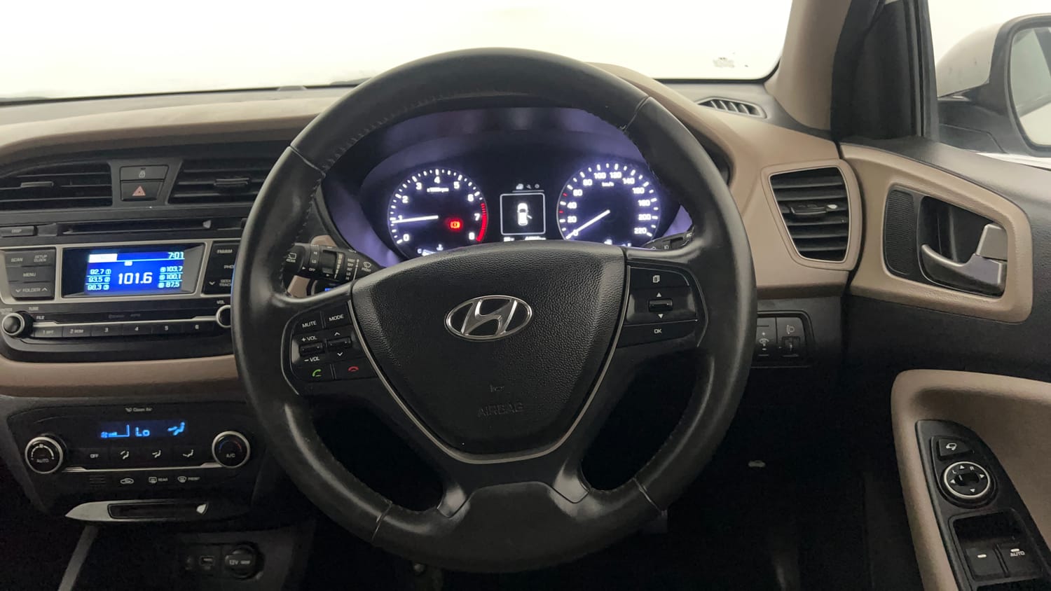 Used 2015 Hyundai Elite i20 Asta 1.2 Petrol Manual interior STEERING VIEW