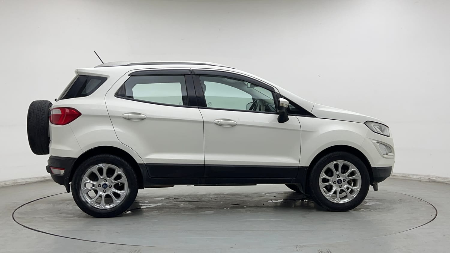 Used 2018 Ford EcoSport Titanium + 1.5L Ti-VCT Petrol Manual exterior RIGHT SIDE VIEW