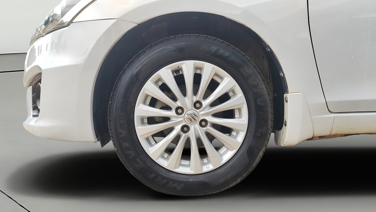 Used 2018 Maruti Suzuki Ciaz Zeta 1.4 MT Petrol Manual tyres LEFT FRONT TYRE RIM VIEW