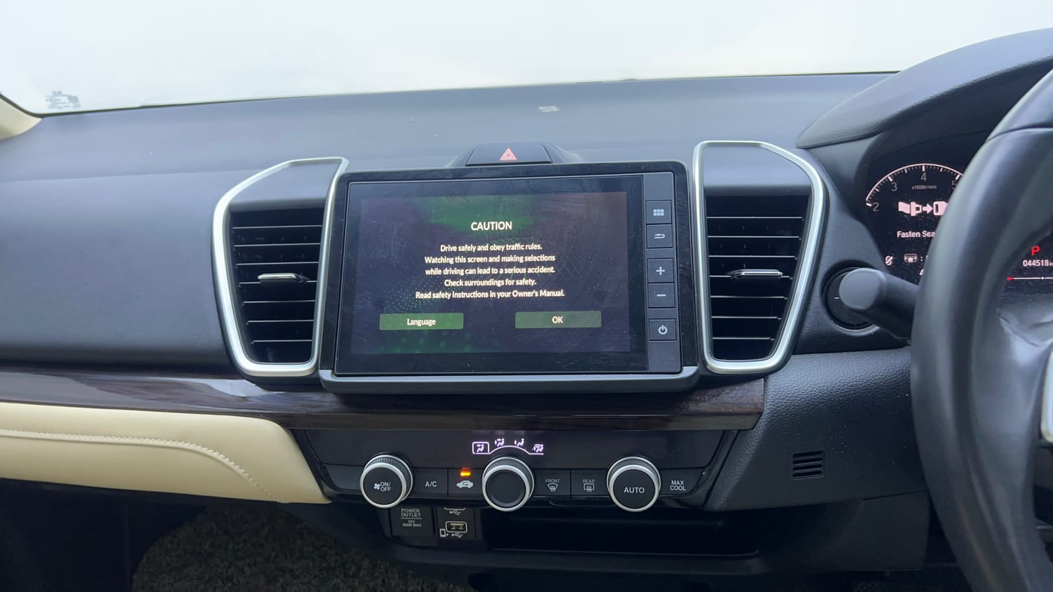 Used 2021 Honda City ZX CVT Petrol Petrol Automatic interior MUSIC SYSTEM & AC CONTROL VIEW
