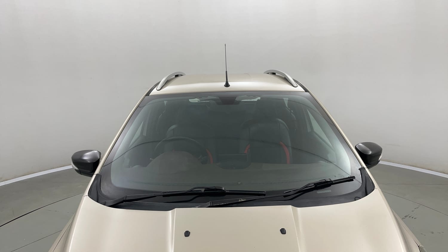 Used 2018 Ford Freestyle Titanium 1.2 Ti-VCT Petrol Manual exterior FRONT WINDSHIELD VIEW