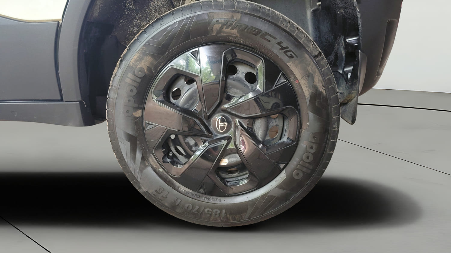 Used 2024 Tata Punch Adventure MT Petrol Manual tyres LEFT REAR TYRE RIM VIEW