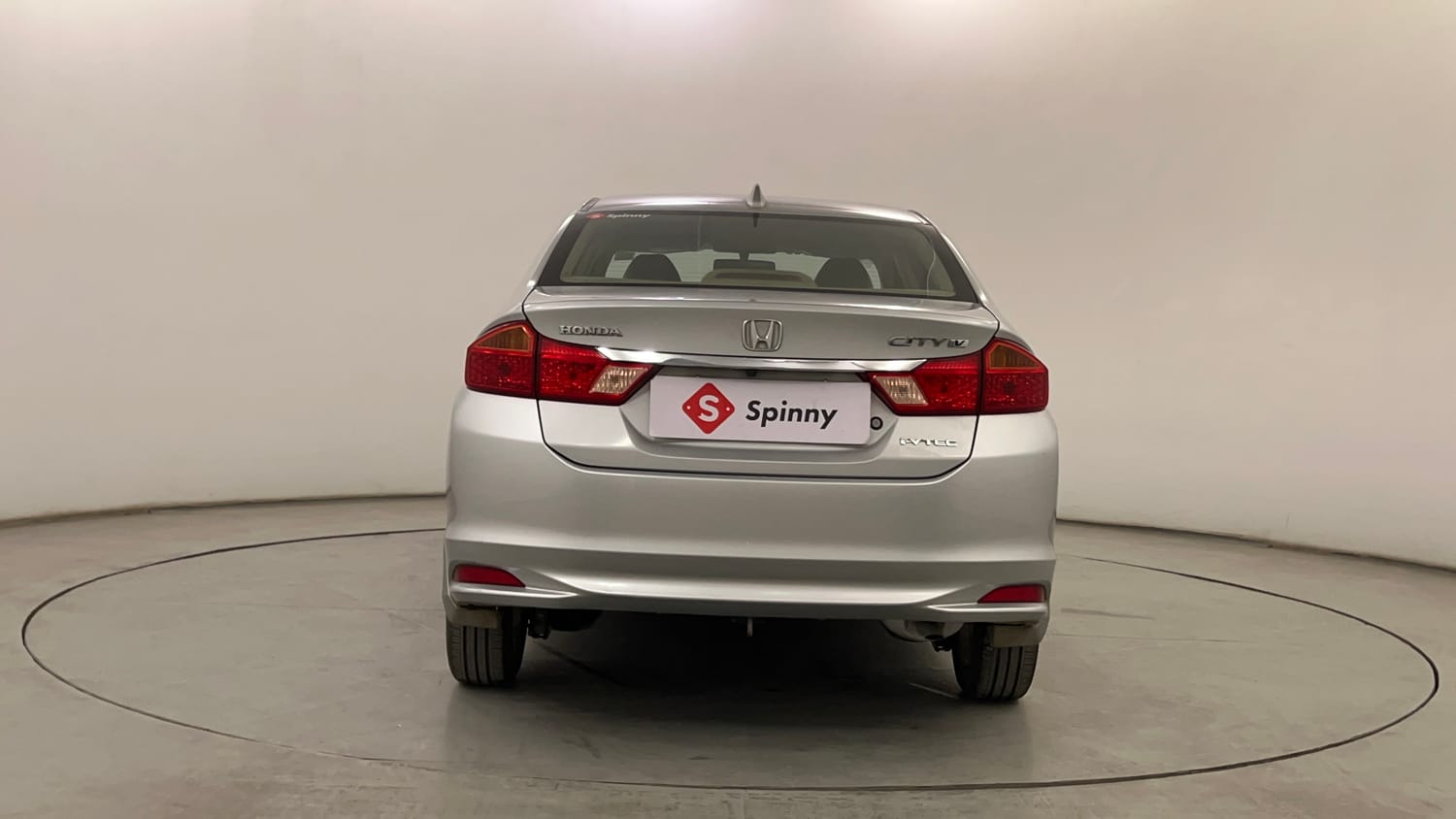 Used 2016 Honda City V Petrol Manual exterior BACK VIEW