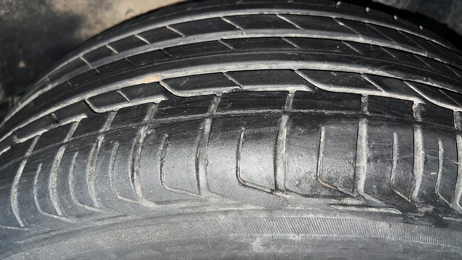 Used 2023 Tata Nexon Creative 1.2 Revotron Petrol 6MT Petrol Manual tyres LEFT REAR TYRE TREAD VIEW