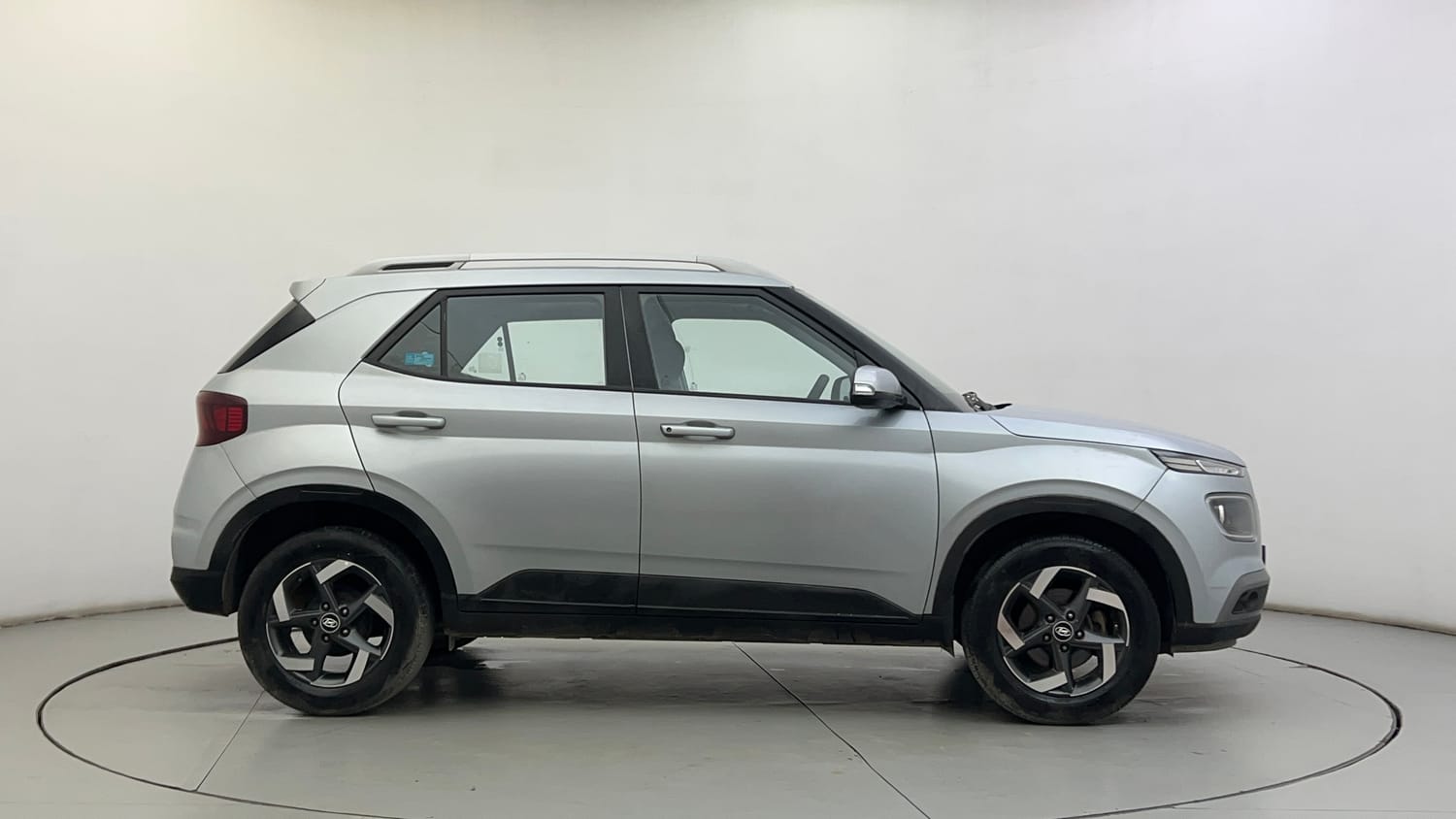 Used 2019 hyundai Venue SX 1.0 Turbo Petrol Petrol Manual exterior RIGHT SIDE VIEW