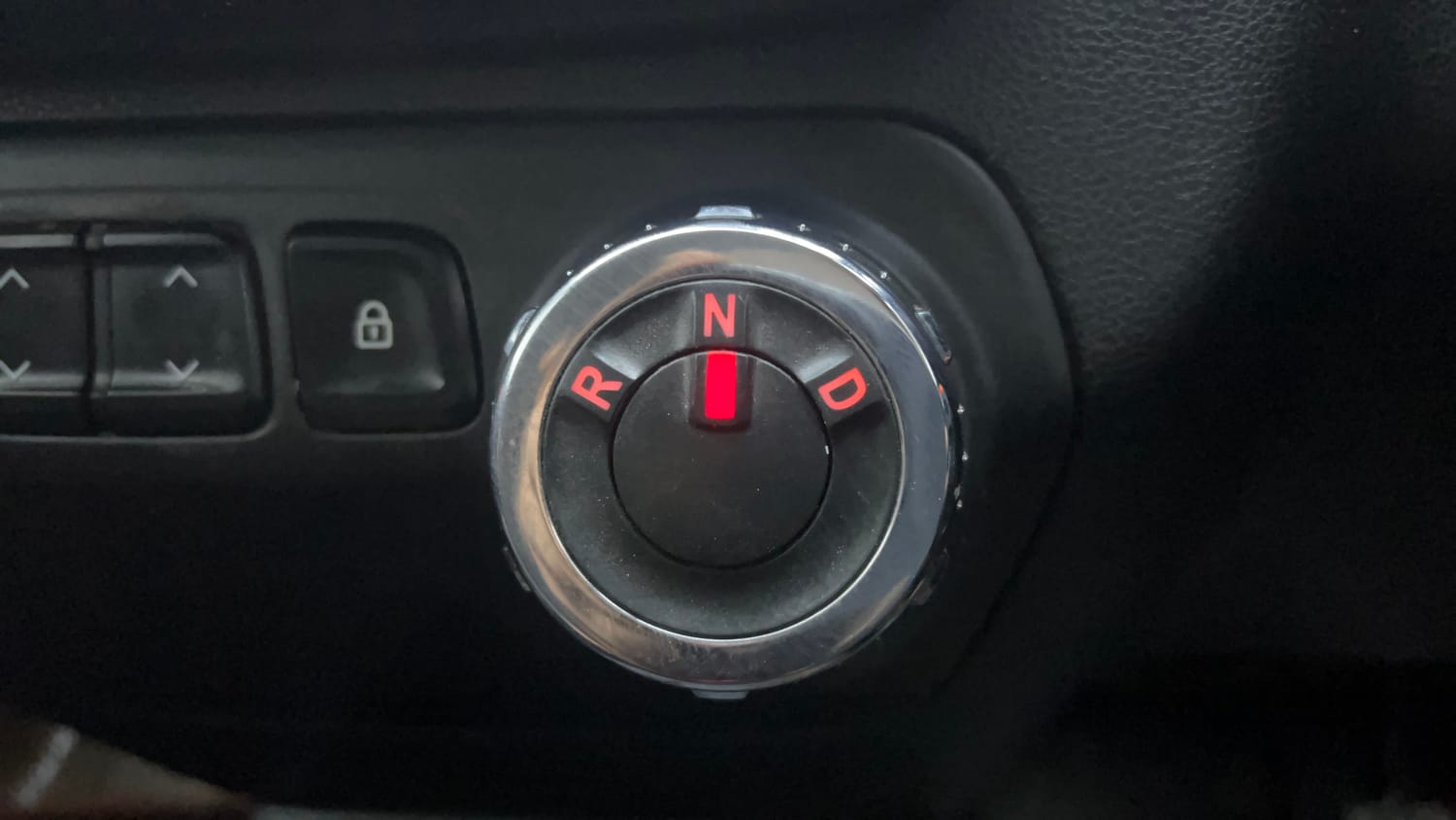 Used 2018 Renault Kwid CLIMBER 1.0 AMT Petrol Automatic interior GEAR  KNOB VIEW