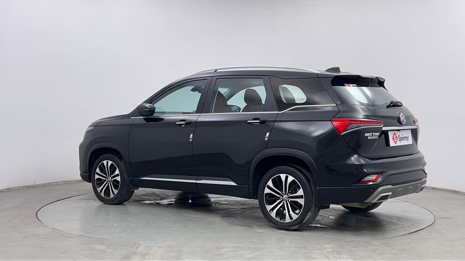 Used 2022 MG Motors Hector Plus Sharp 1.5 Petrol Turbo CVT 6-STR Petrol Automatic exterior LEFT REAR CORNER VIEW