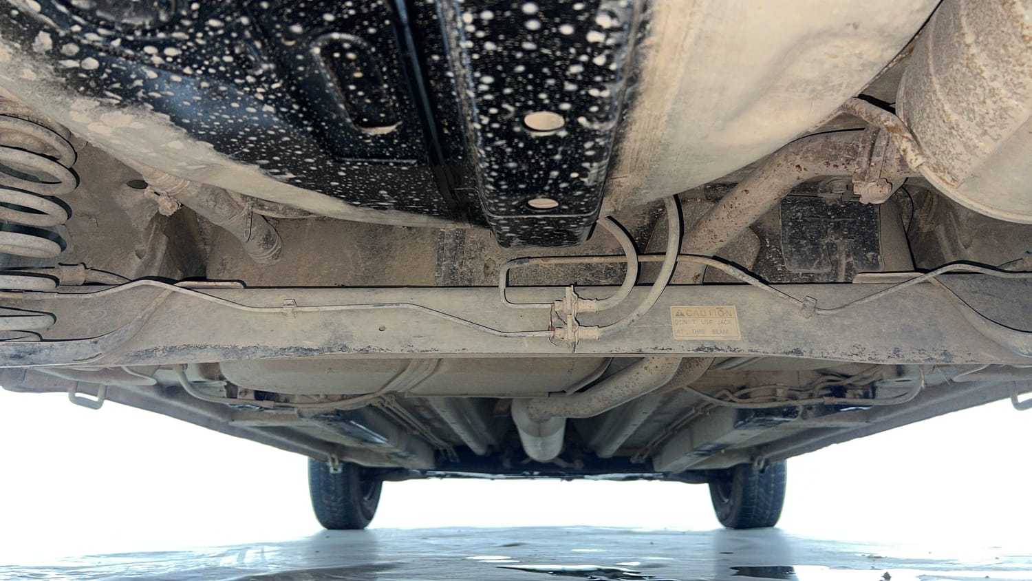 Used 2015 Maruti Suzuki Ritz Vxi BS-IV Petrol Manual extra REAR UNDERBODY VIEW (TAKEN FROM REAR)