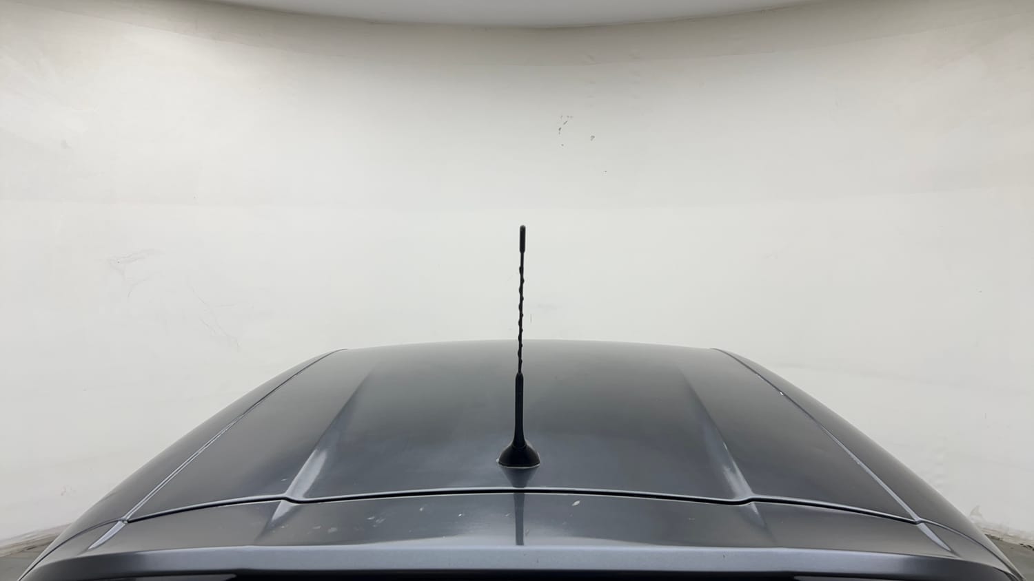 Used 2024 Tata Altroz XZ Petrol Petrol Manual exterior EXTERIOR ROOF VIEW
