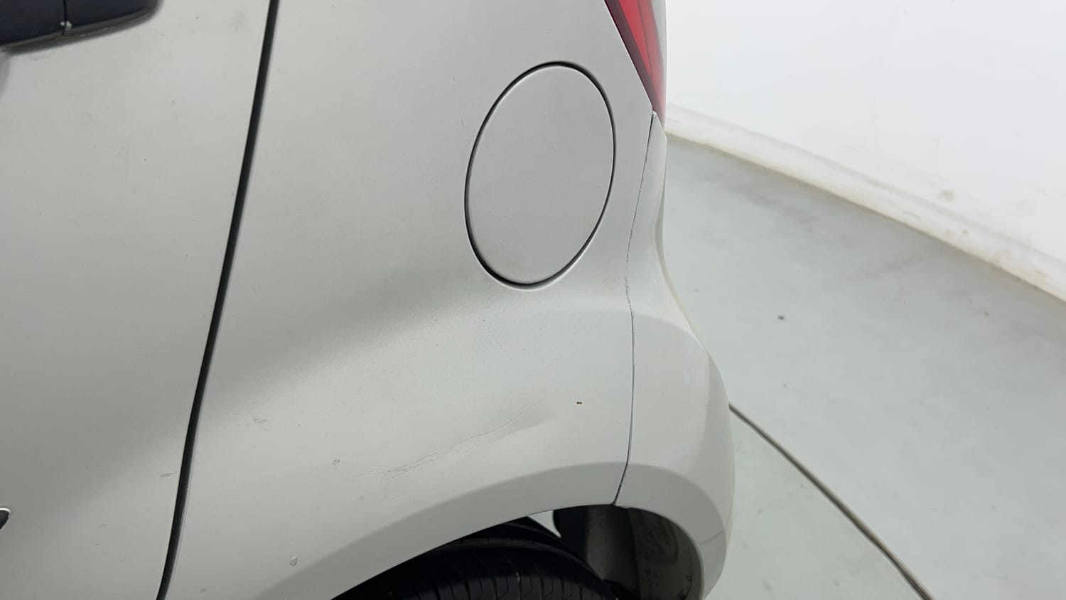 Used 2015 Maruti Suzuki Ritz Vxi BS-IV Petrol Manual dents MINOR DENT