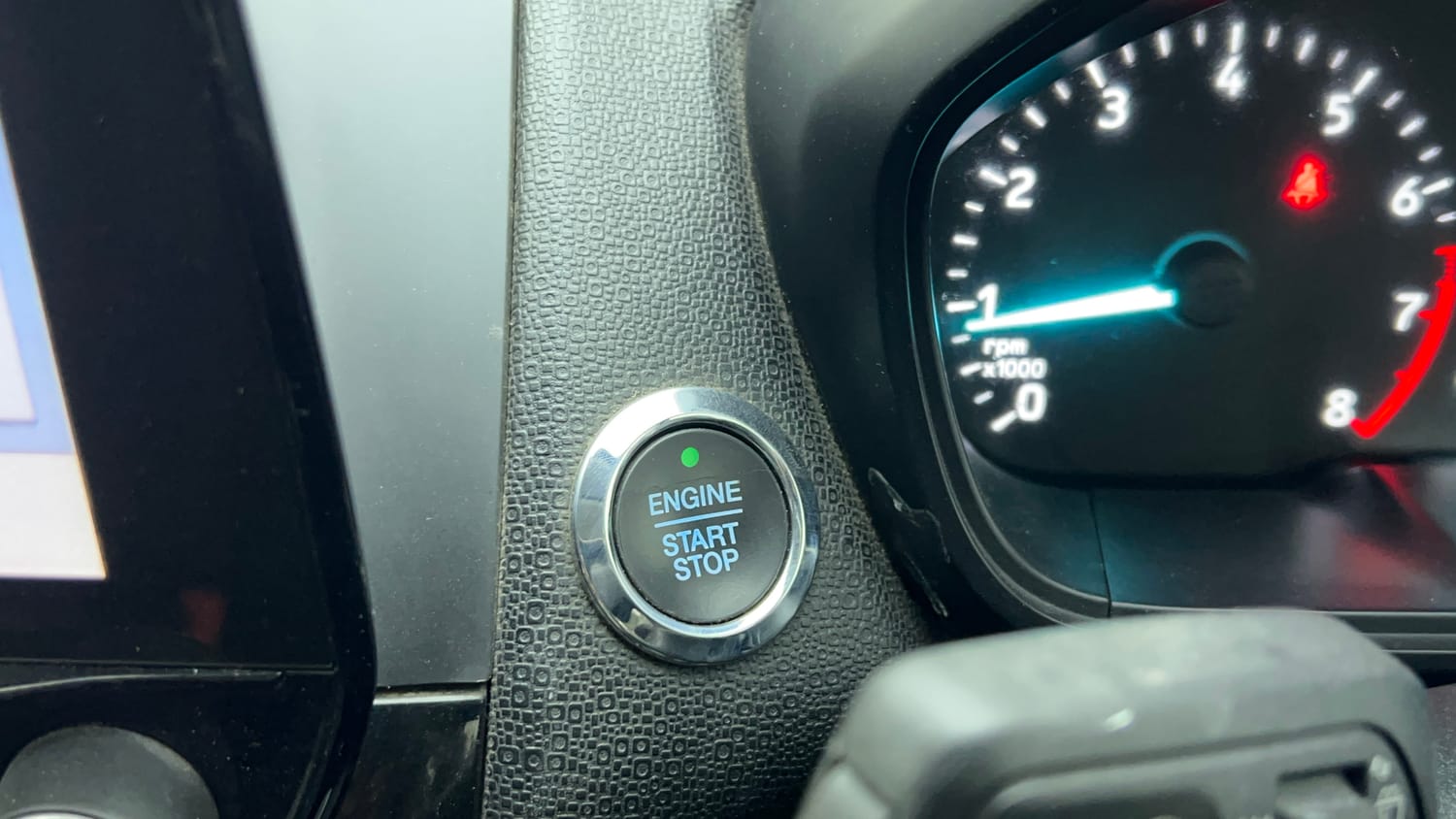 Used 2018 Ford EcoSport Titanium + 1.5L Ti-VCT Petrol Manual top_features Keyless start