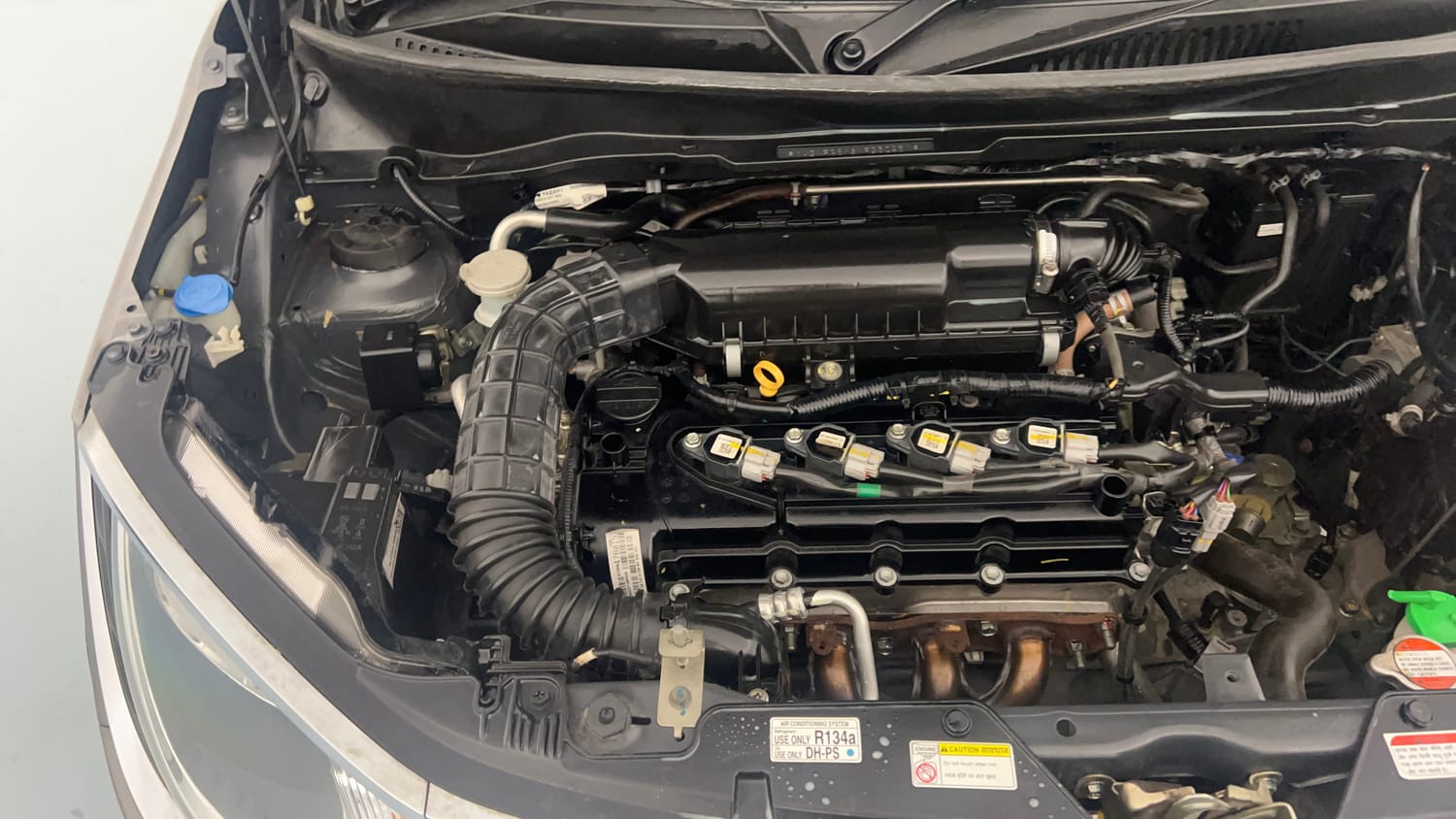 Used 2022 Maruti Suzuki Ignis Zeta 1.2 MT Petrol Manual engine ENGINE RIGHT SIDE VIEW