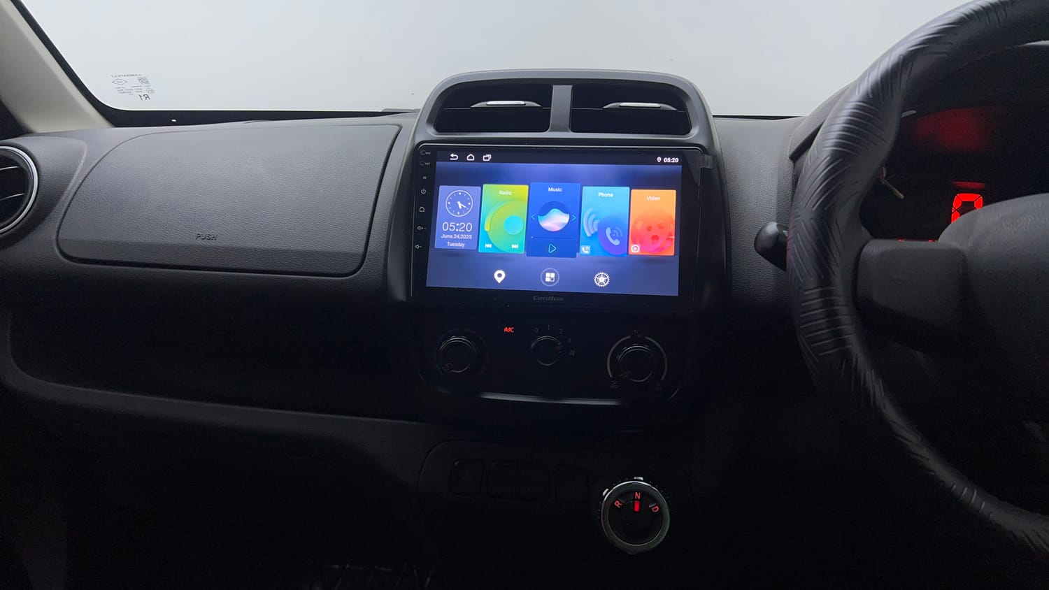 Used 2017 Renault Kwid 1.0 RXL AMT Petrol Automatic top_features Integrated (in-dash) music system