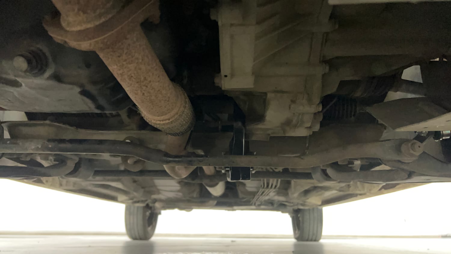 Used 2022 Tata Tiago XT CNG Cng Manual extra FRONT LEFT UNDERBODY VIEW