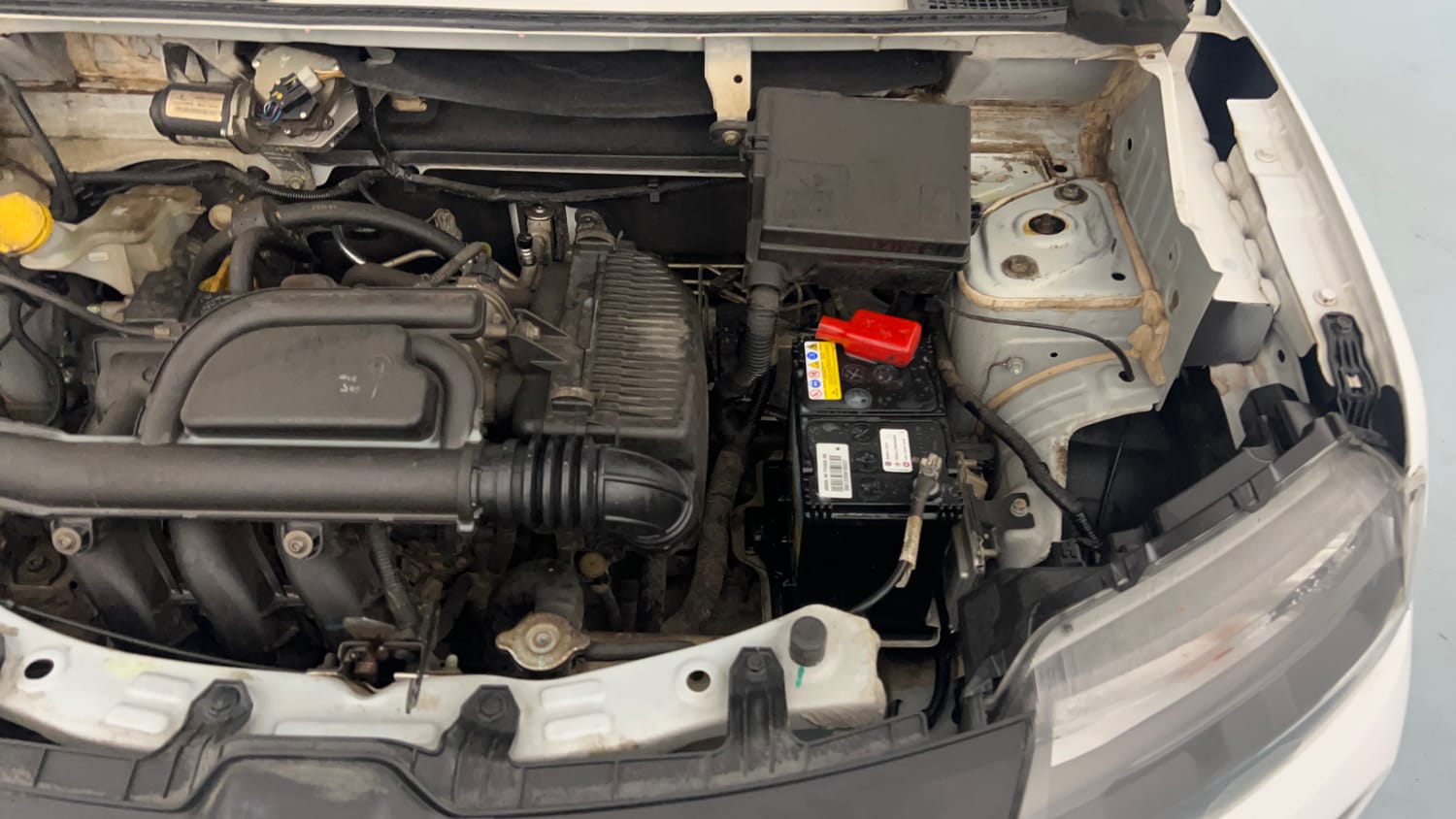 Used 2021 Renault Kwid RXT 1.0 Opt Petrol Manual engine ENGINE LEFT SIDE VIEW