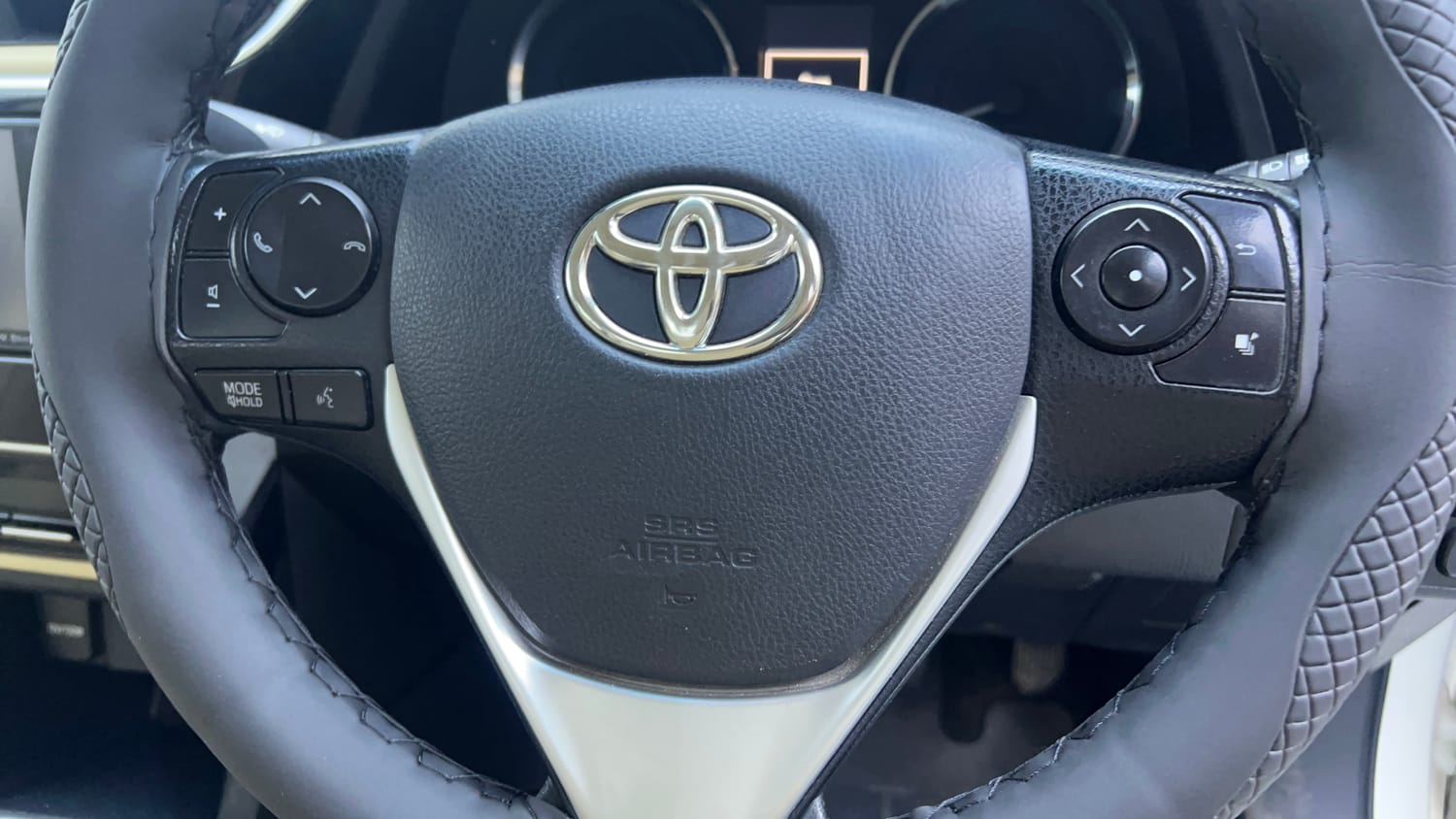 Used 2019 Toyota Corolla Altis GL Petrol Petrol Manual top_features Airbags