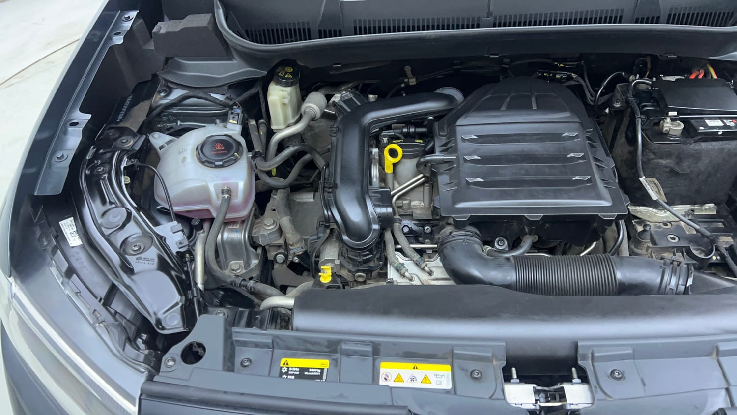 Used 2022 Volkswagen Taigun Highline 1.0 TSI MT Petrol Manual engine ENGINE RIGHT SIDE VIEW