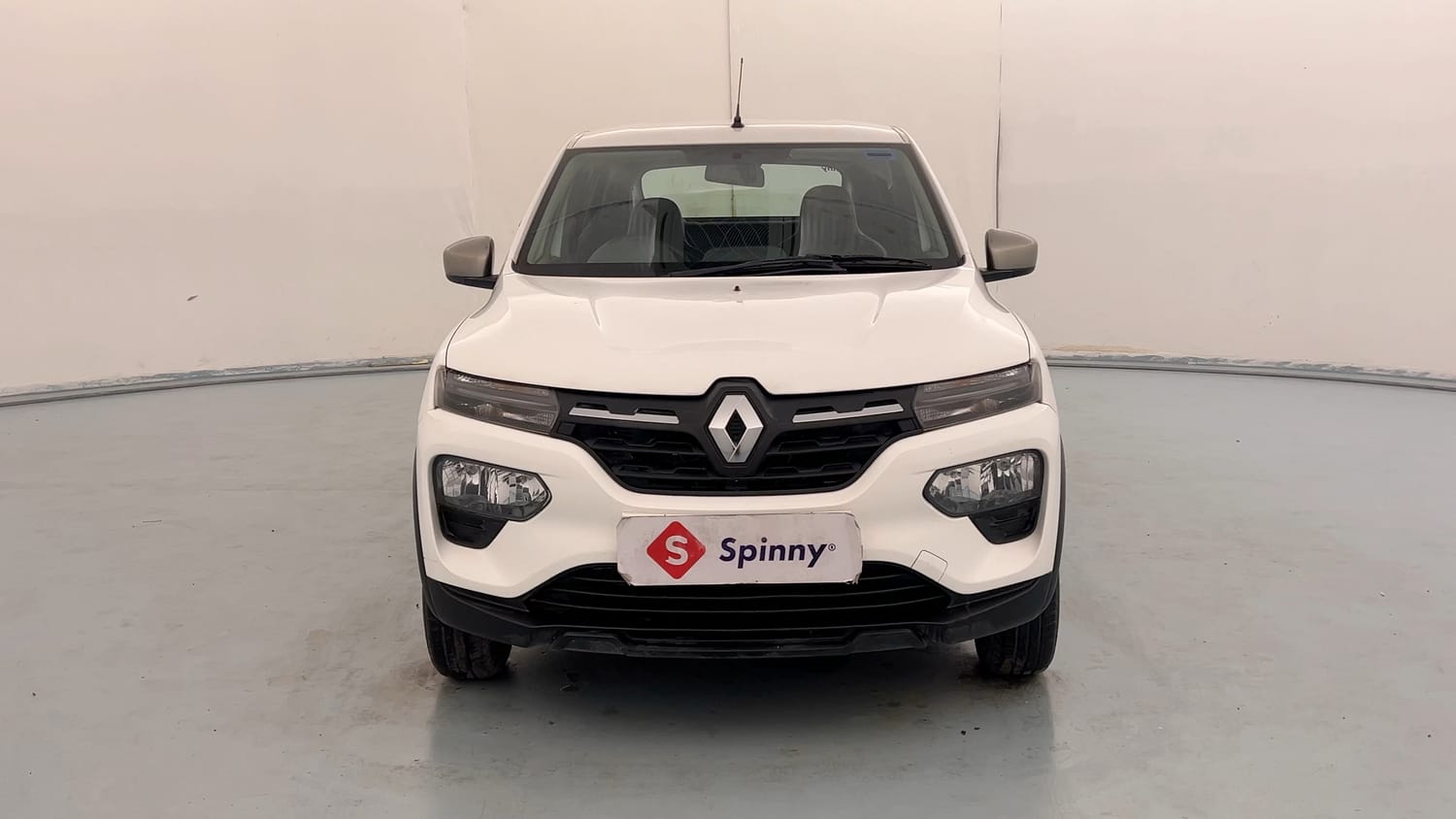 Used 2021 Renault Kwid RXT 1.0 Opt Petrol Manual exterior FRONT VIEW