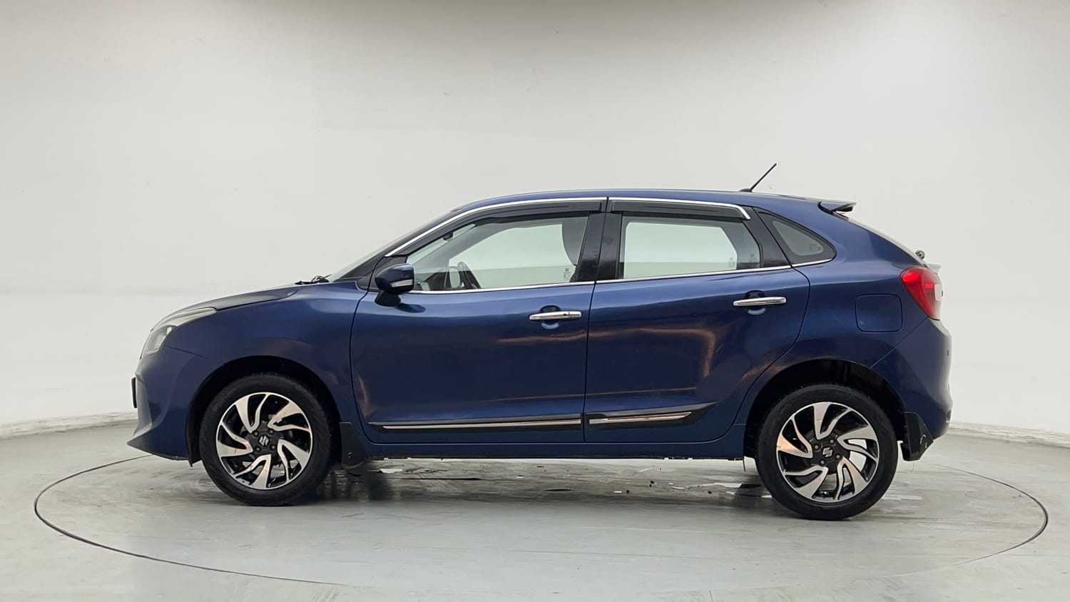 Used 2019 Maruti Suzuki Baleno Zeta Petrol Manual exterior LEFT SIDE VIEW