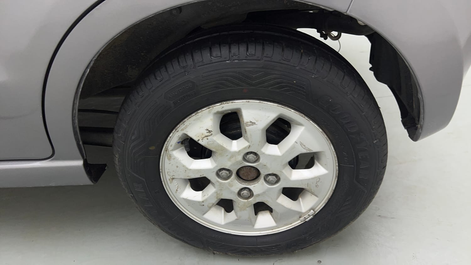 Used 2013 Maruti Suzuki A-Star ZXI Petrol Manual tyres LEFT REAR TYRE RIM VIEW