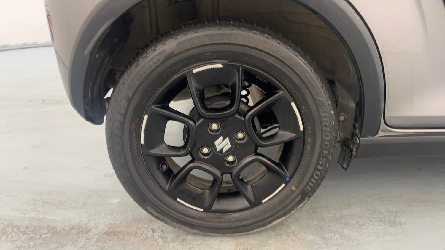 Used 2022 Maruti Suzuki Ignis Zeta 1.2 MT Petrol Manual tyres RIGHT REAR TYRE RIM VIEW