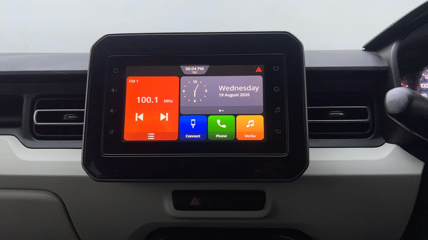 Used 2020 Maruti Suzuki Ignis Zeta 1.2 MT Petrol Manual top_features Touch screen infotainment system