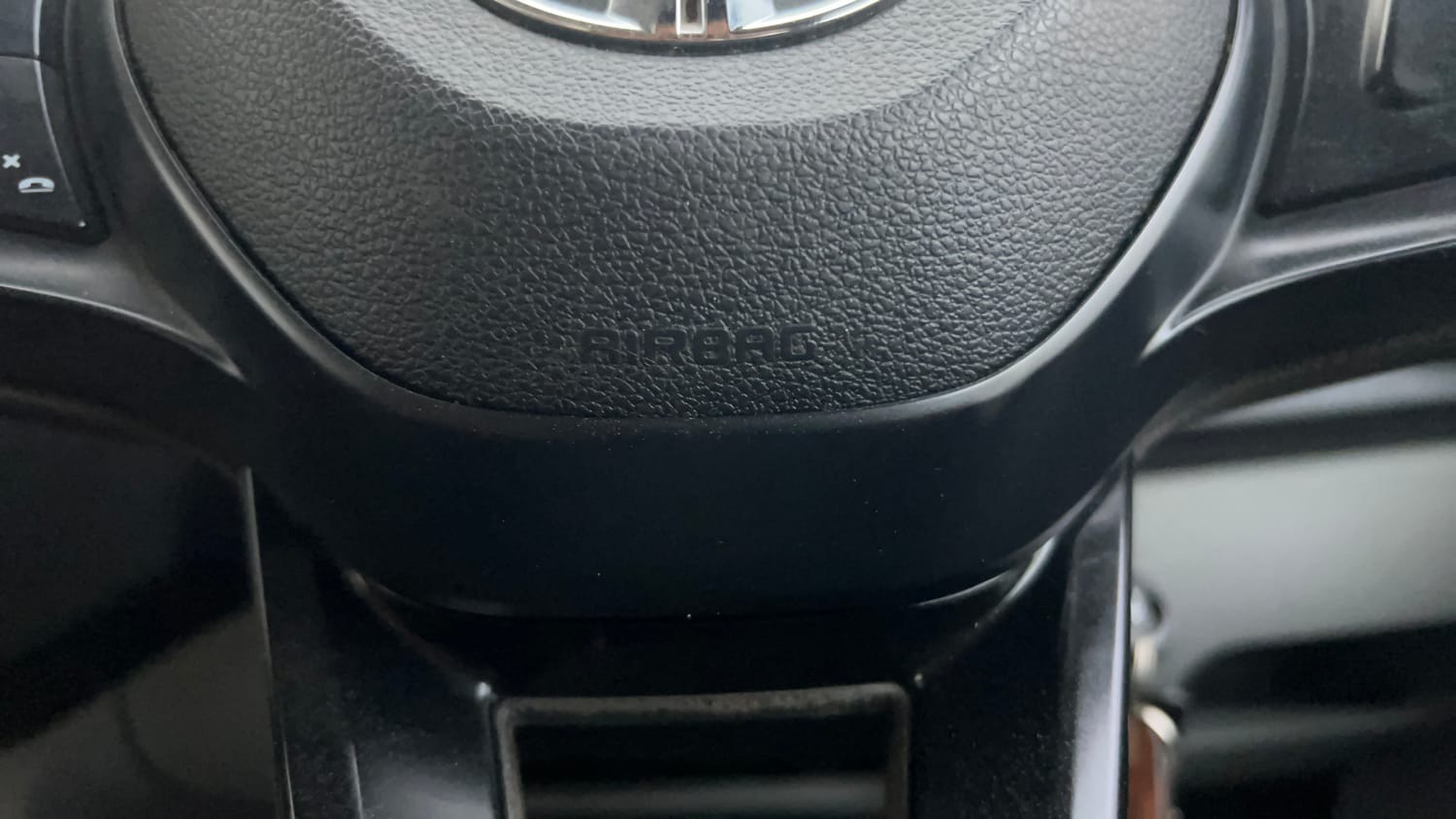Used 2022 Tata Tiago XT CNG Cng Manual top_features Airbags