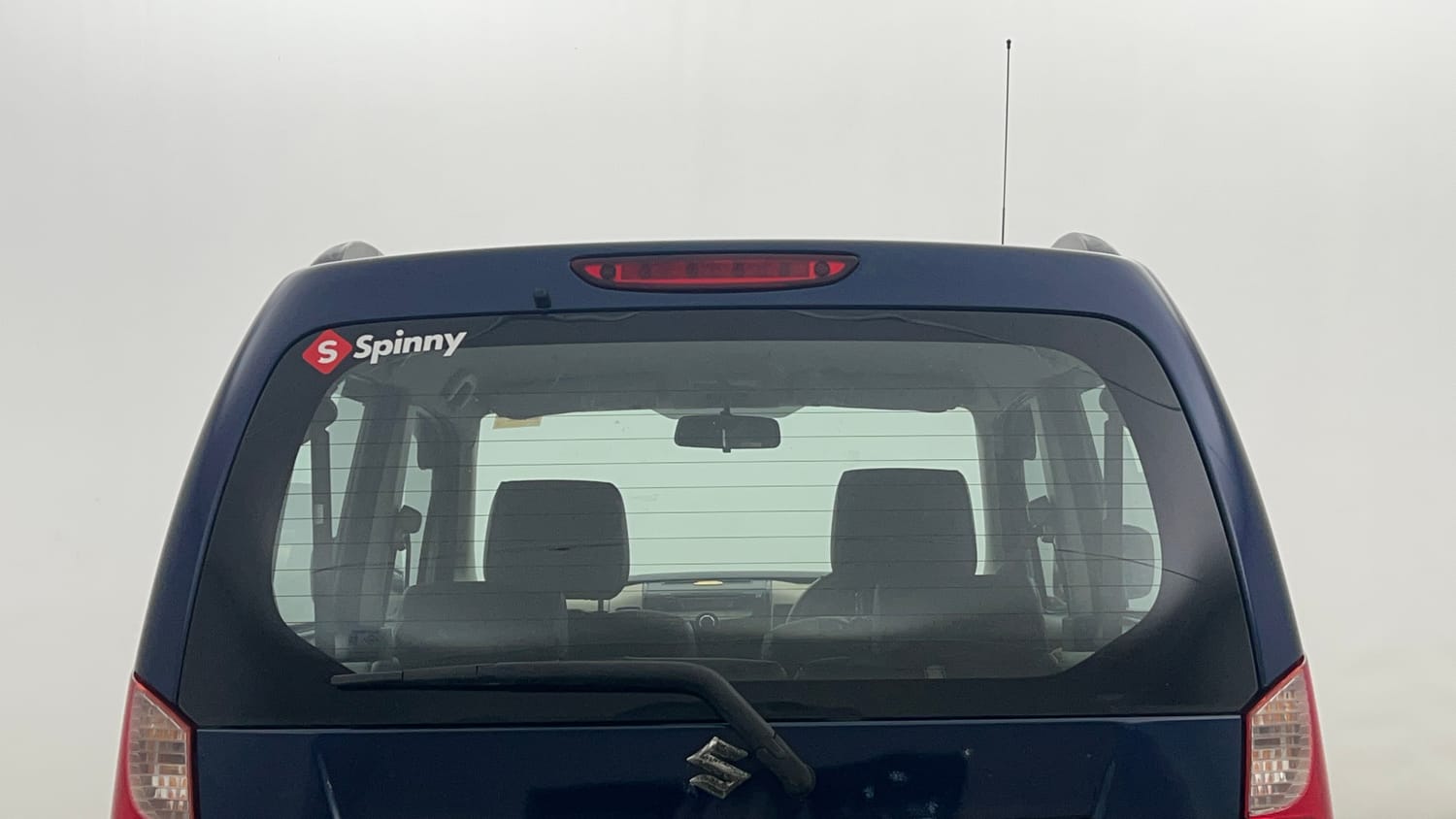 Used 2018 Maruti Suzuki Wagon R 1.0 VXI AMT Petrol Automatic top_features Rear wiper